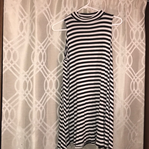 black and white striped dress - Picture 1 of 1